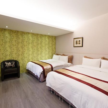 宜都大飯店 Idol Hotel Каосюн Екстериор снимка