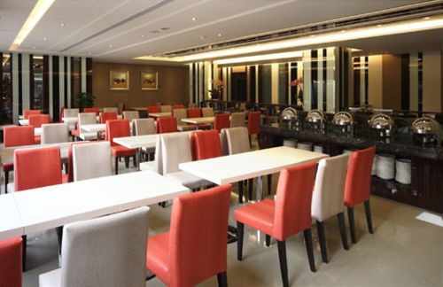 宜都大飯店 Idol Hotel Каосюн Екстериор снимка